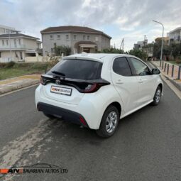 
										TOYOTA YARIS full									