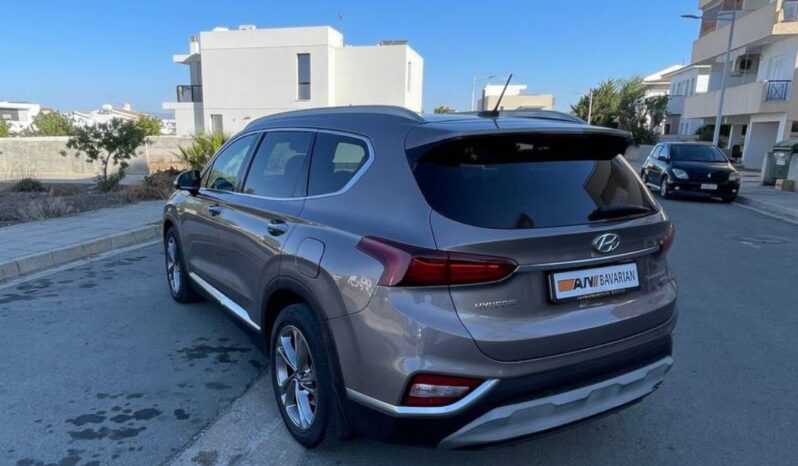 
								Hyundai Santa Fe full									