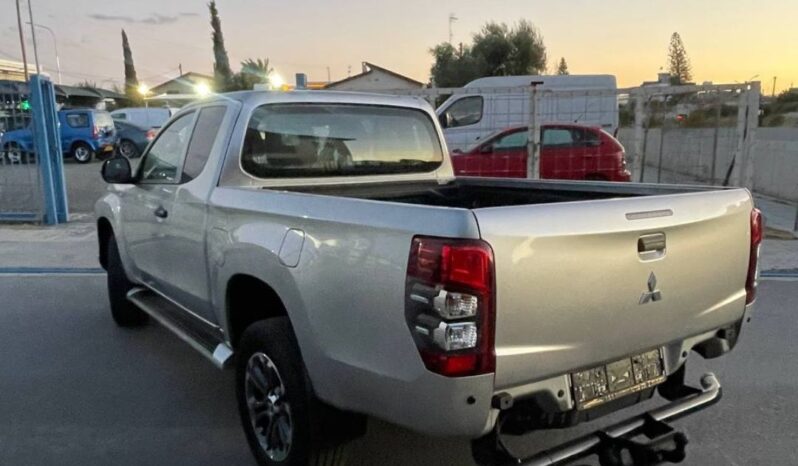 
								MITSUBISHI L200 full									