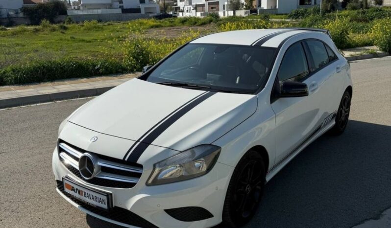 
								MERCEDES A180 full									