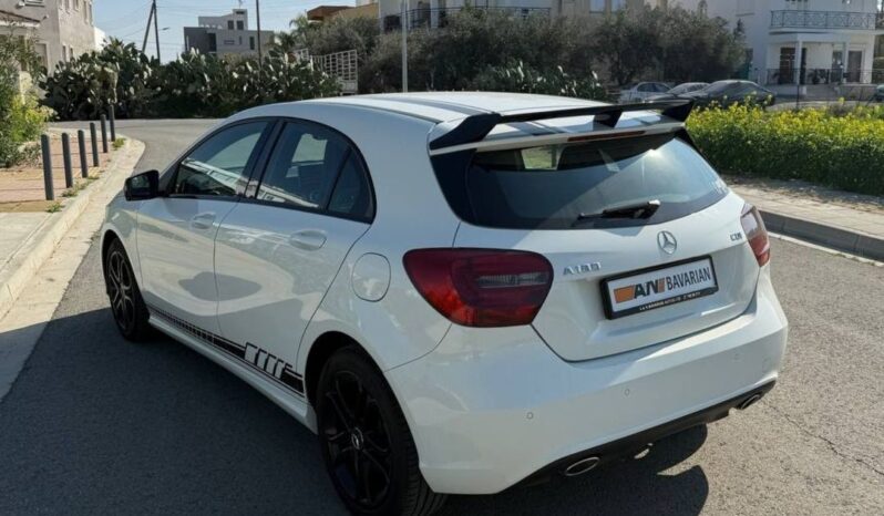 
								MERCEDES A180 full									