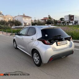 
										TOYOTA YARIS full									