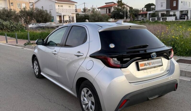 
								TOYOTA YARIS full									