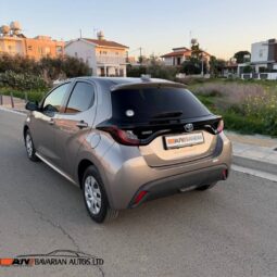 
										TOYOTA YARIS full									