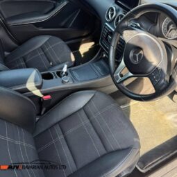 
										MERCEDES A180 full									