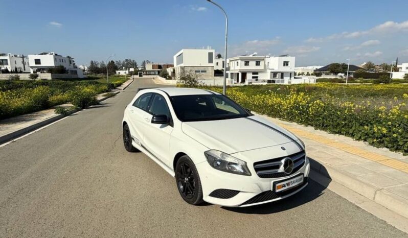 
								MERCEDES A180 full									