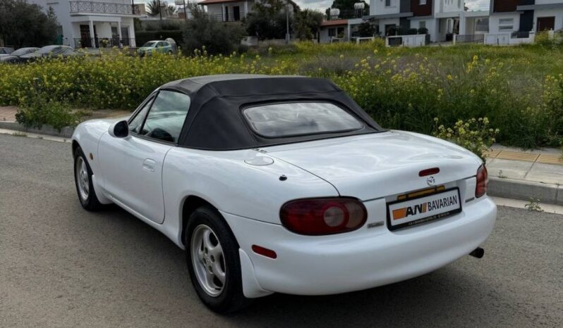 
								MAZDA MX-5 full									