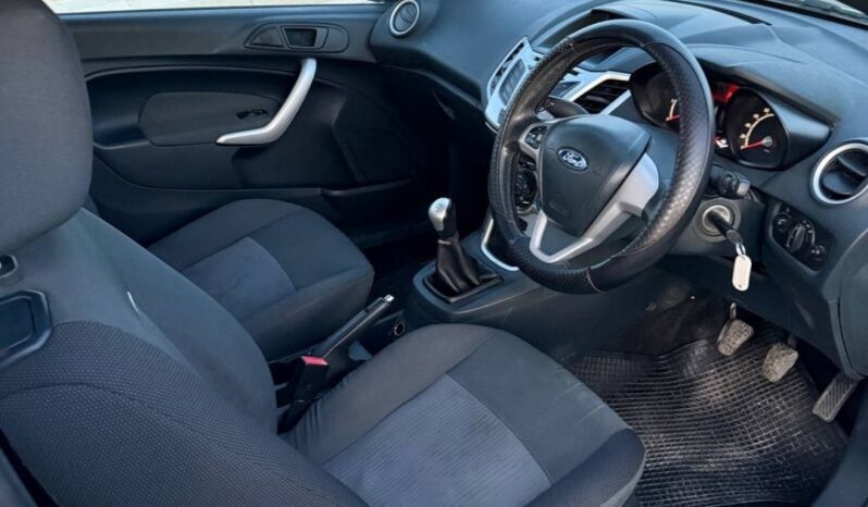 
								FORD FIESTA full									