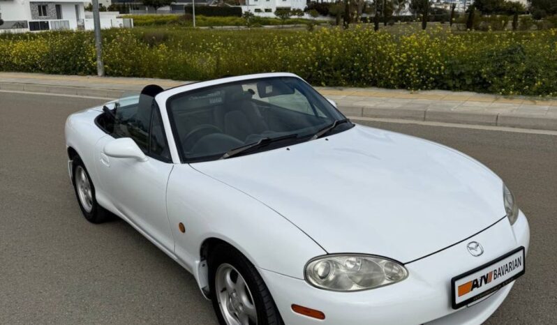 
								MAZDA MX-5 full									