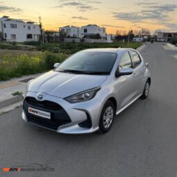 
										TOYOTA YARIS full									