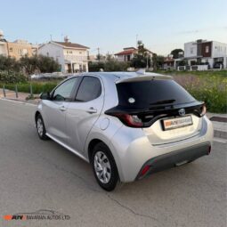 
										TOYOTA YARIS full									