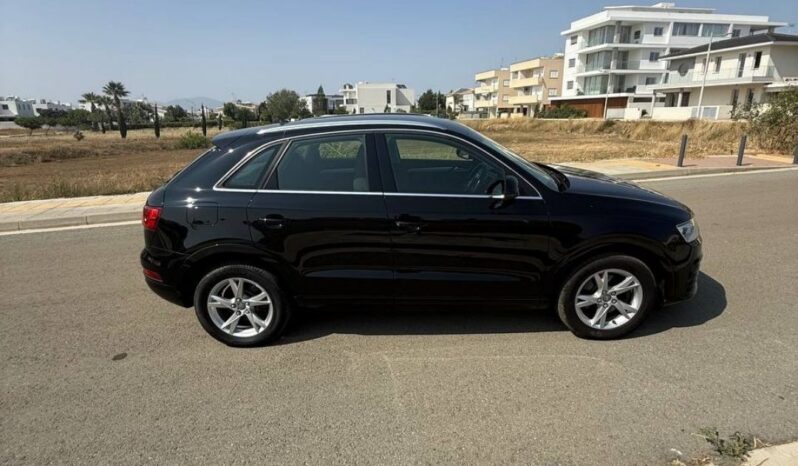 
								AUDI Q3 full									