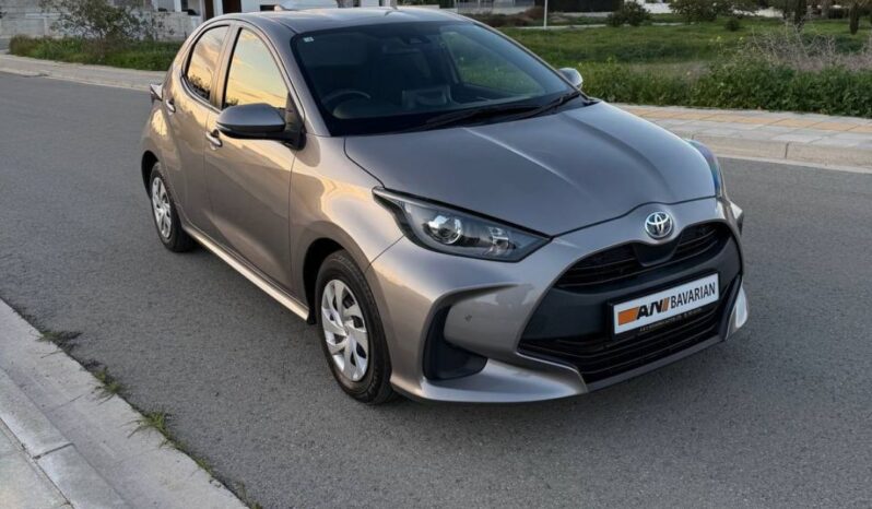 
								TOYOTA YARIS full									