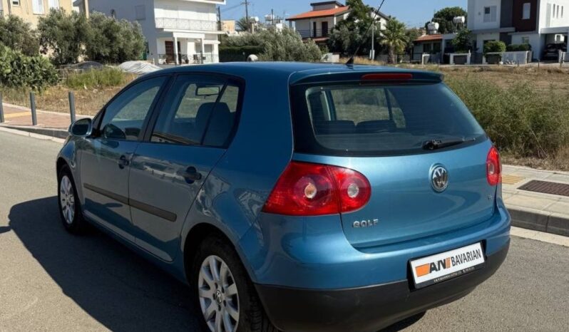 
								VOLKSWAGEN GOLF full									