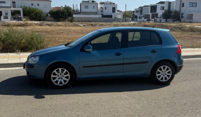 
								VOLKSWAGEN GOLF full									