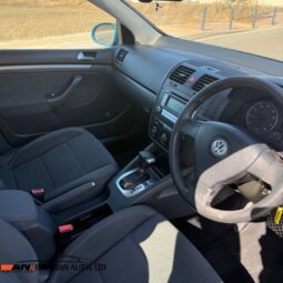 
										VOLKSWAGEN GOLF full									