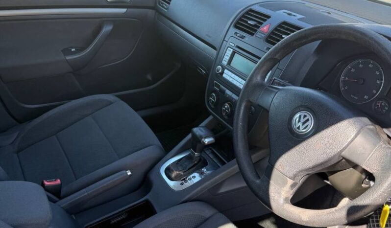 
								VOLKSWAGEN GOLF full									