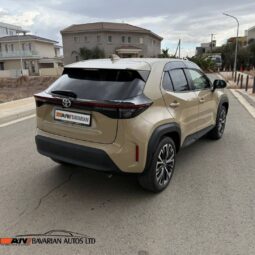 
										TOYOTA YARIS CROSS full									