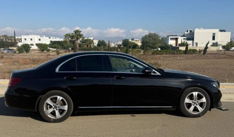 
								MERCEDES E-CLASS full									