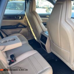 
										PORSCHE CAYENNE 3.0 V6 full									