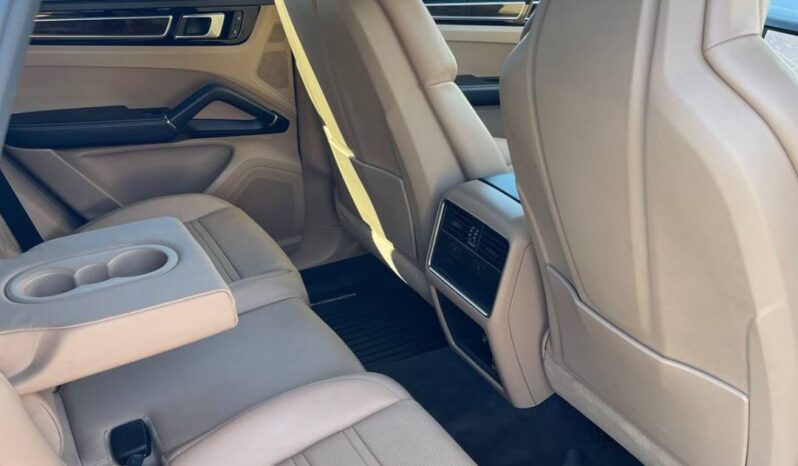 
								PORSCHE CAYENNE 3.0 V6 full									