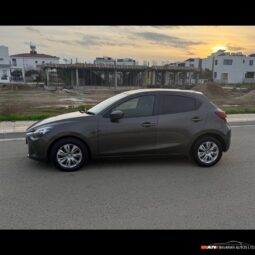 
										MAZDA DEMIO full									