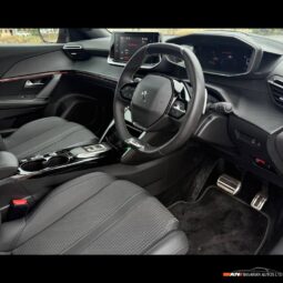 
										PEUGEOT 2008 GT LINE full									