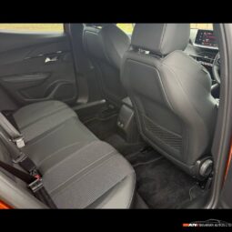 
										PEUGEOT 2008 GT LINE full									