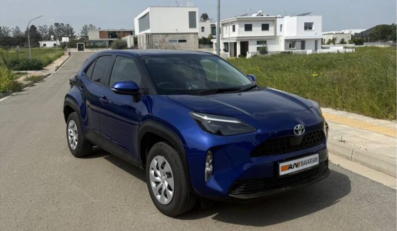
								TOYOTA YARIS CROSS full									