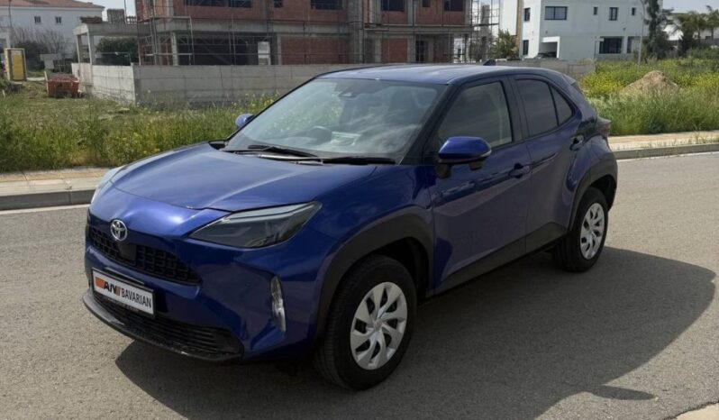 
								TOYOTA YARIS CROSS full									