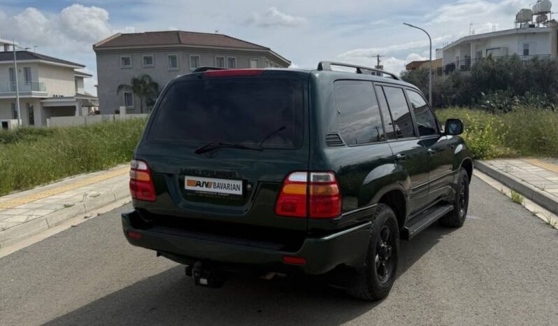 
								TOYOTA LAND CRUISER VX full									