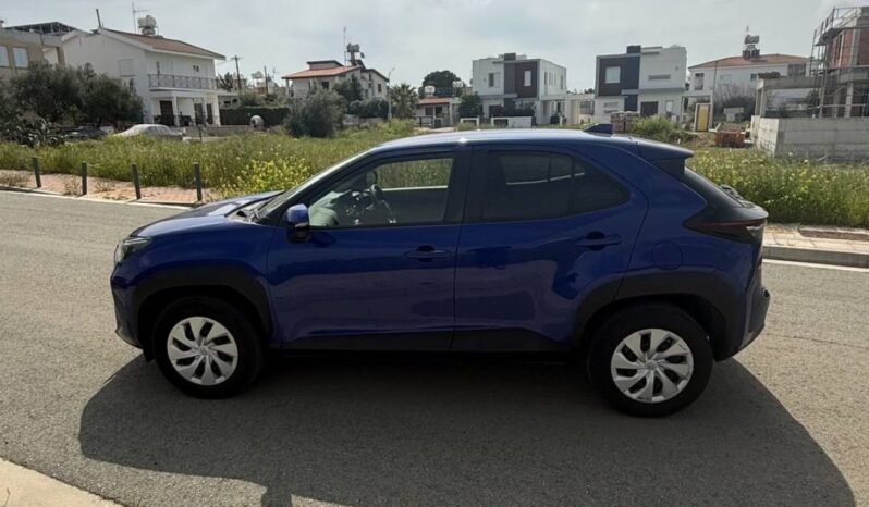
								TOYOTA YARIS CROSS full									