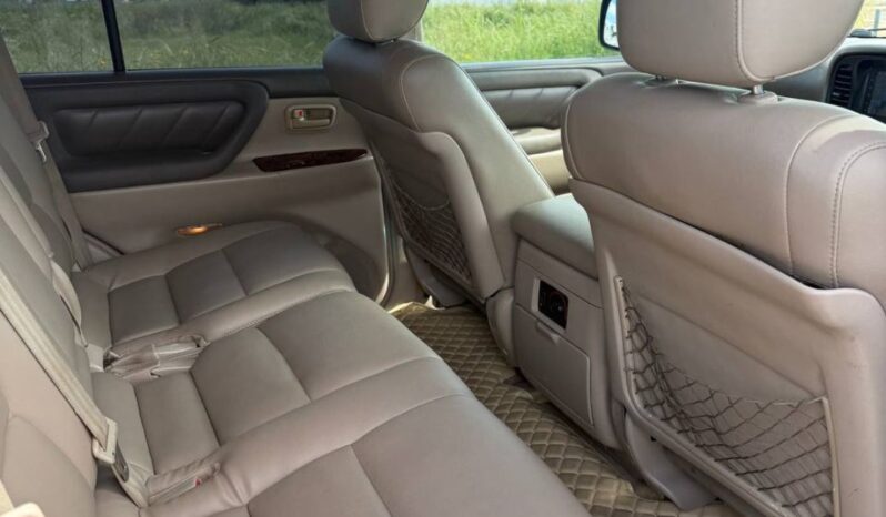 
								TOYOTA LAND CRUISER VX full									