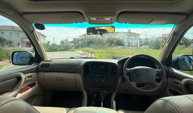 
								TOYOTA LAND CRUISER VX full									