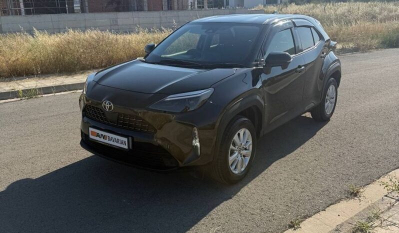 
								TOYOTA YARIS CROSS full									