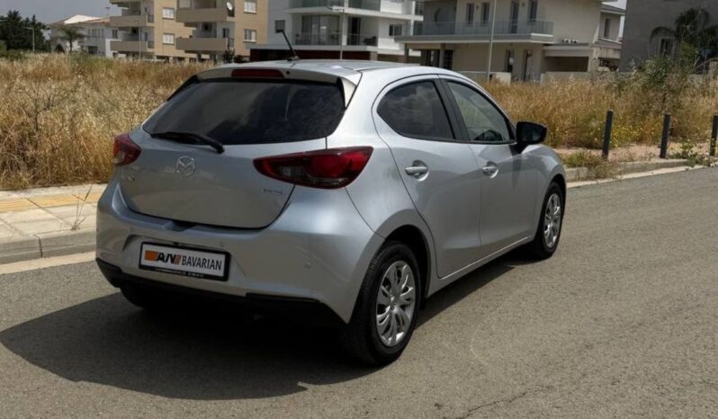 
								MAZDA 2 full									