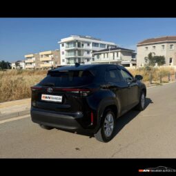 
										TOYOTA YARIS CROSS full									