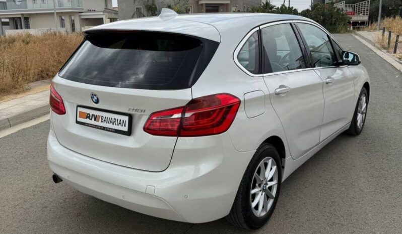 
								BMW 218i full									