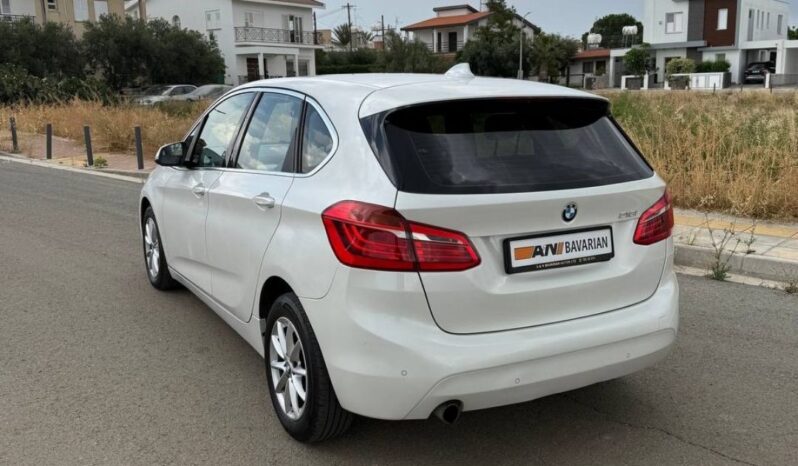 
								BMW 218i full									