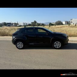 
										TOYOTA YARIS CROSS full									