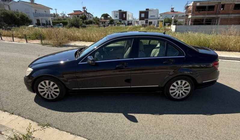 
								MERCEDES C CLASS full									