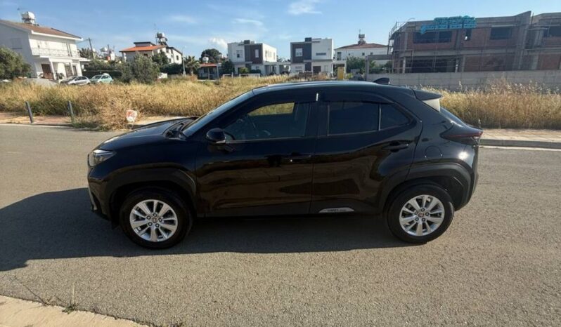
								TOYOTA YARIS CROSS full									