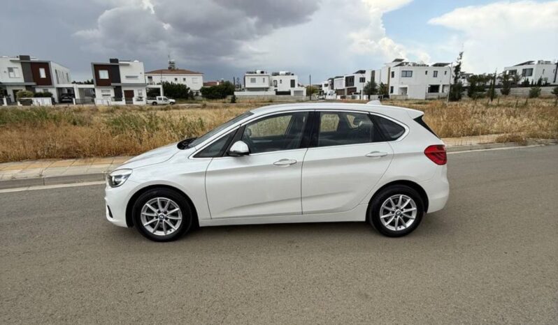 
								BMW 218i full									