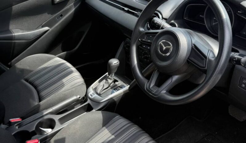 
								MAZDA 2 full									