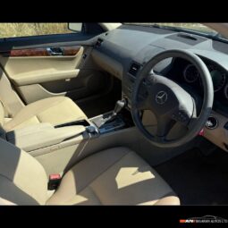 
										MERCEDES C CLASS full									