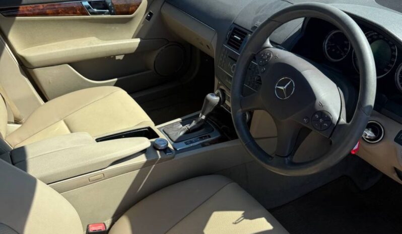 
								MERCEDES C CLASS full									