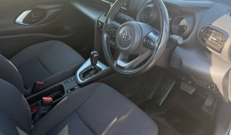 
								TOYOTA YARIS CROSS full									