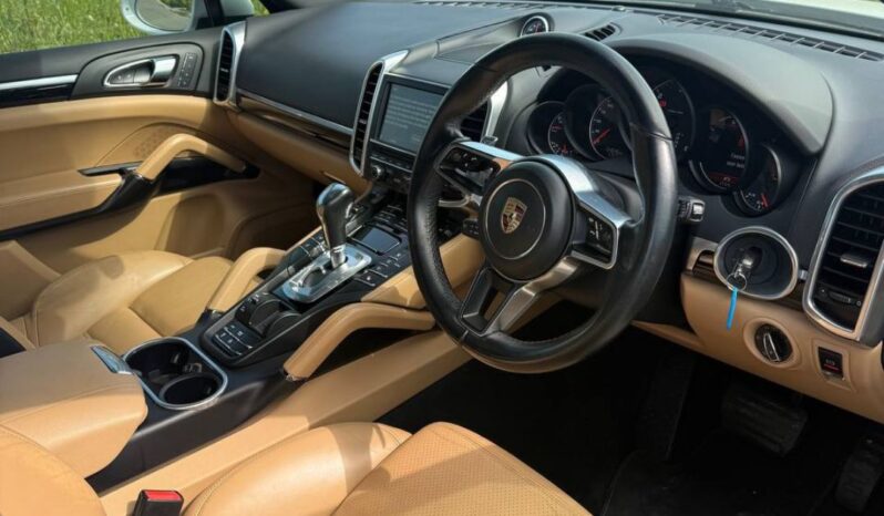 
								PORSCHE CAYENNE full									