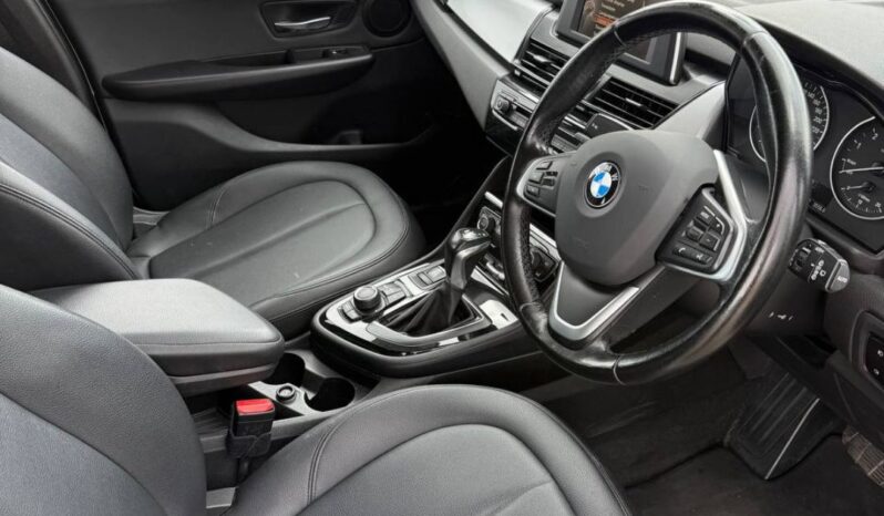 
								BMW 218i full									