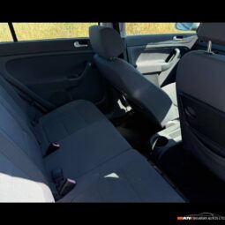 
										VOLKSWAGEN GOLF full									